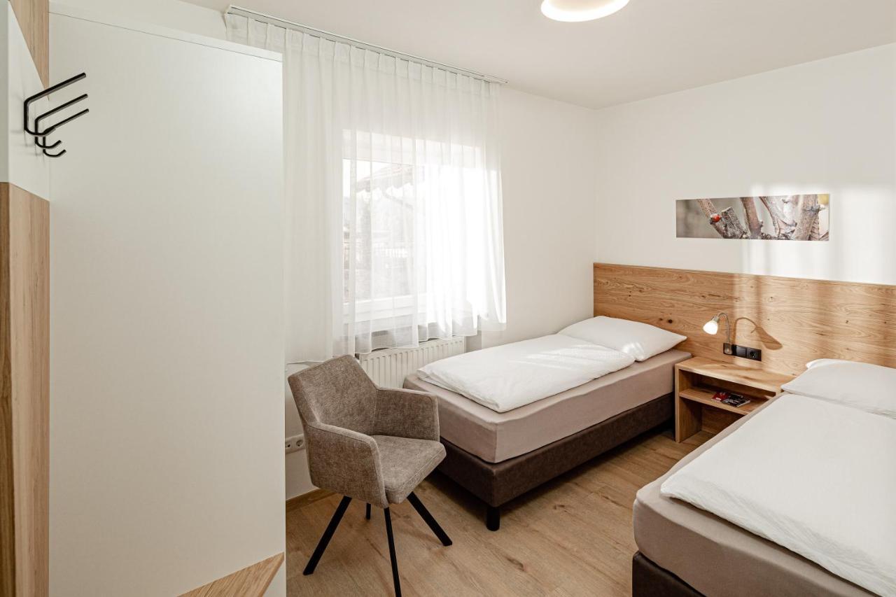 Praelatenhof Wine & Apartments Калдаро Екстериор снимка