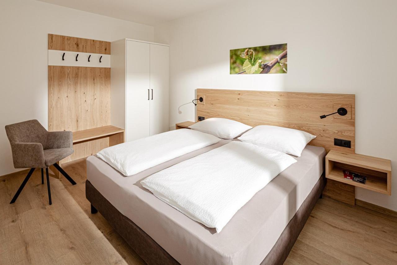 Praelatenhof Wine & Apartments Калдаро Екстериор снимка