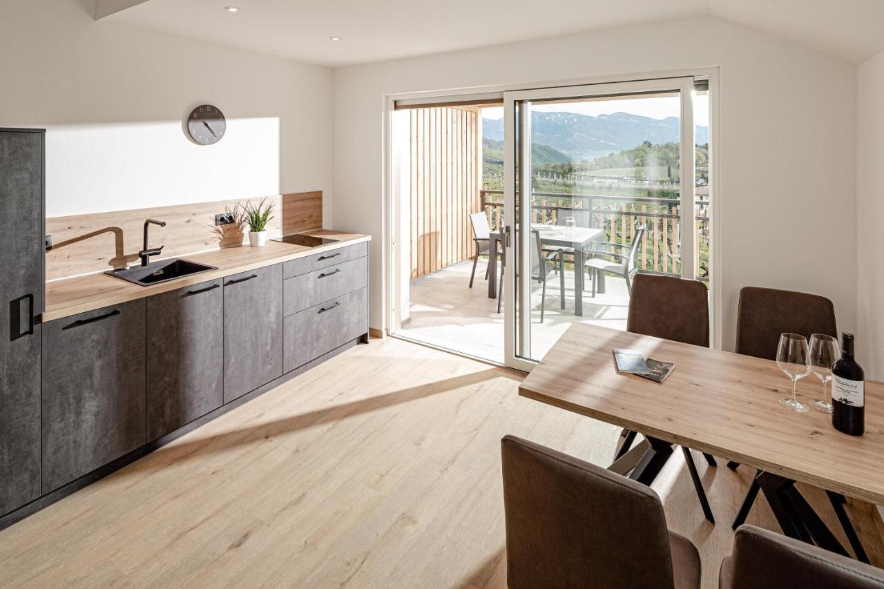 Praelatenhof Wine & Apartments Калдаро Екстериор снимка